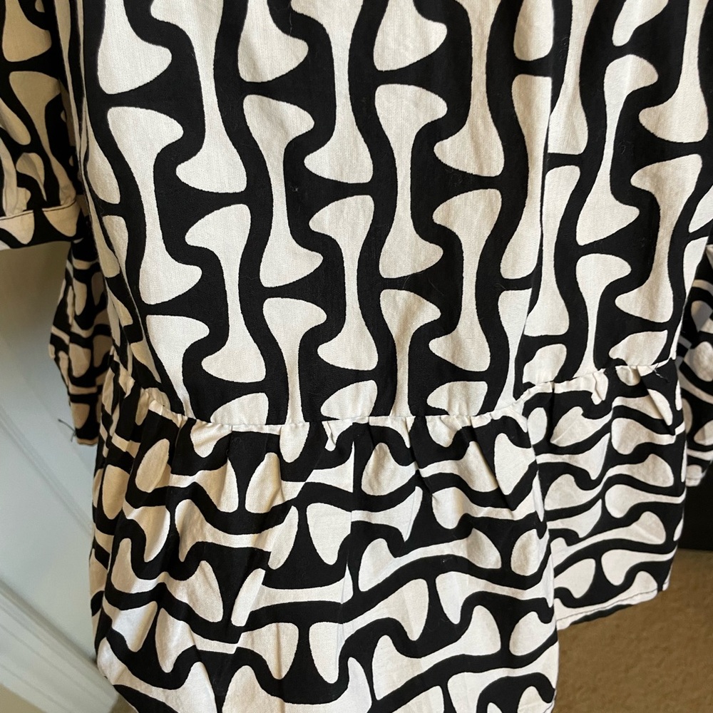 Jessica Simpson dress - Picture 3 of 8